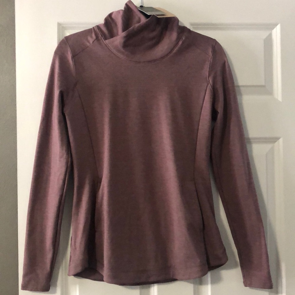 Cali by Carrie Underwood warm collection top new